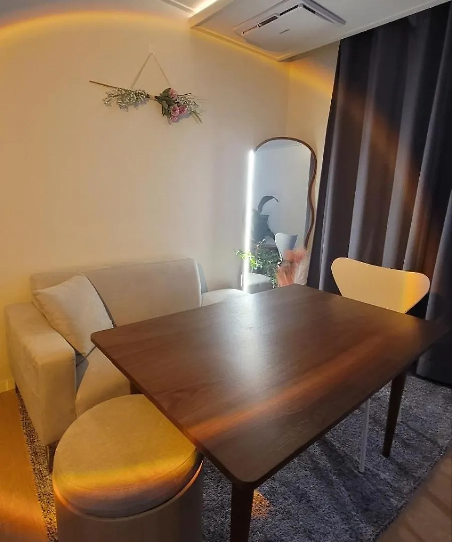 Coco Seoul Apartment 0*,